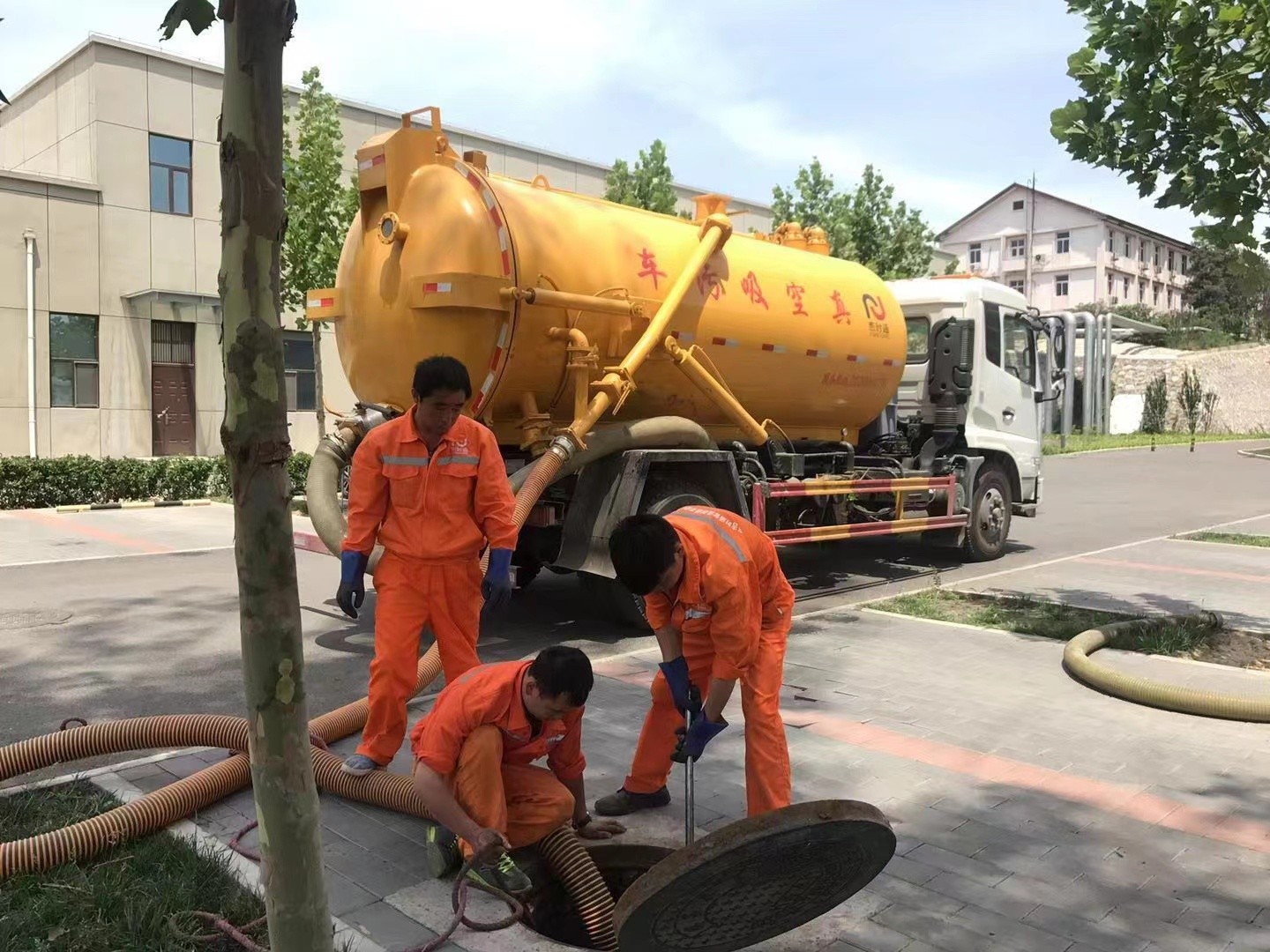 南城化粪池清理与5-8吨吸粪车施工效率分析